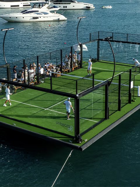 Floating court